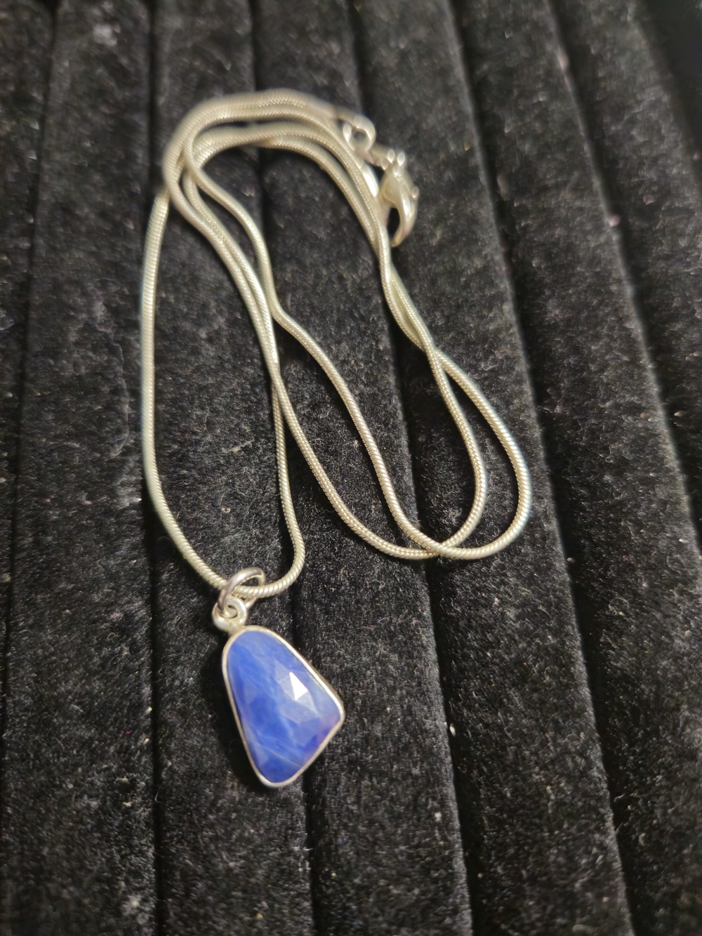 925S Faceted Blue Sapphire Stone Pendant Necklace